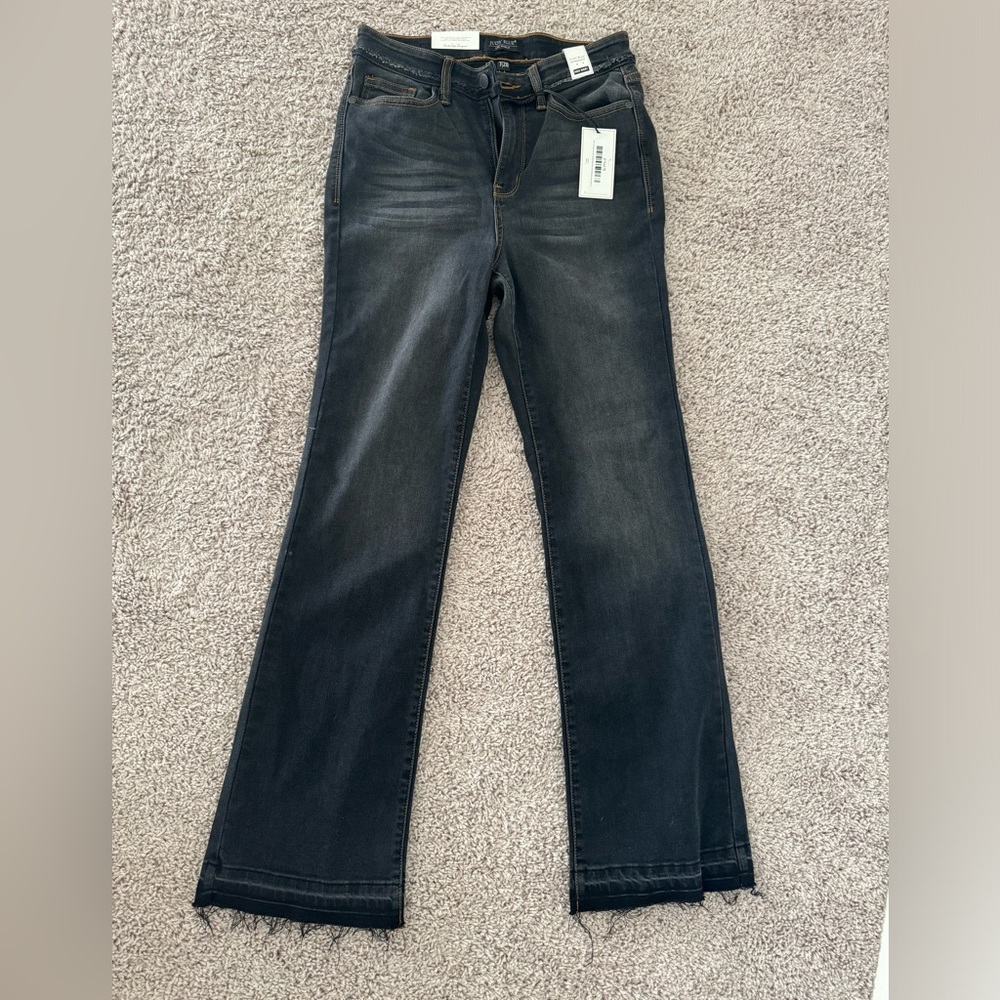 NWT Judy Blue flare raw hem jeans